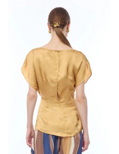 Blusa Nenette Oro 2